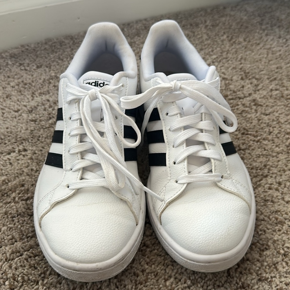 Adidas women’s grand court sneakers